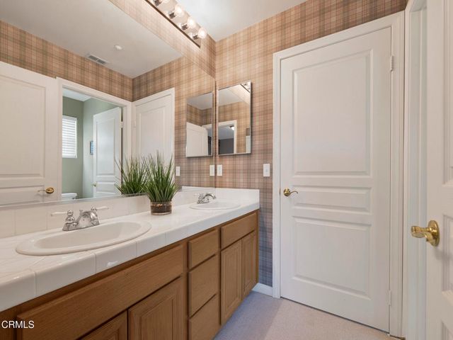 7101 Oso Avenue 16, Winnetka, CA 91306