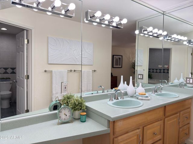 2102 E ALAMEDA Drive, Tempe, AZ 85282