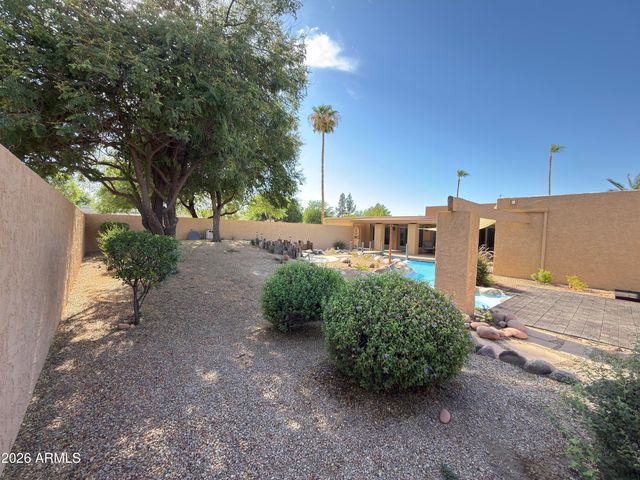 2102 E ALAMEDA Drive, Tempe, AZ 85282