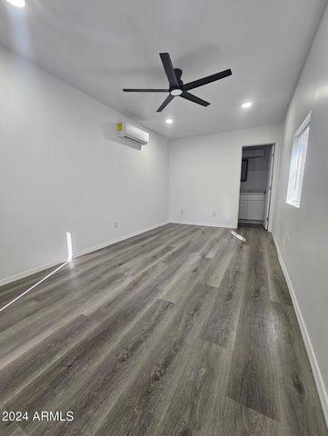 2002 W ADAMS Street, Phoenix, AZ 85009