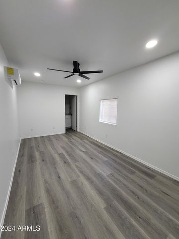 2002 W ADAMS Street, Phoenix, AZ 85009