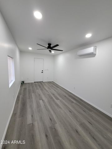 2002 W ADAMS Street, Phoenix, AZ 85009