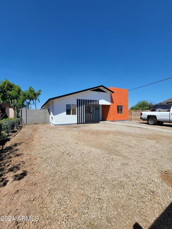 2002 W ADAMS Street, Phoenix, AZ 85009 — photo 2