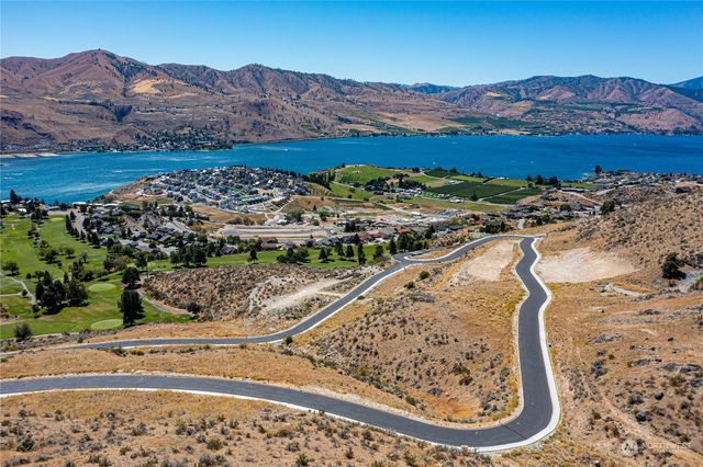 922 Long Drive, Chelan, WA 98816