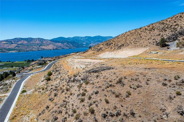 922 Long Drive, Chelan, WA 98816