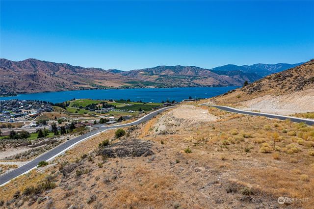 922 Long Drive, Chelan, WA 98816