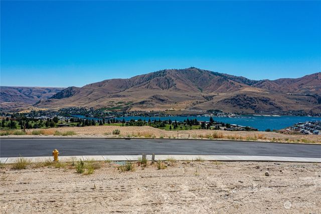 922 Long Drive, Chelan, WA 98816