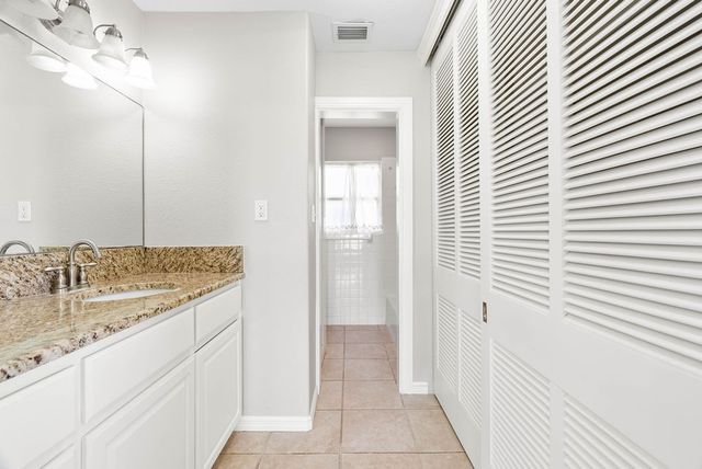 1931 N Fulton Beach Road, Rockport, TX 78382