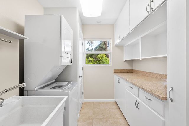 1931 N Fulton Beach Road, Rockport, TX 78382