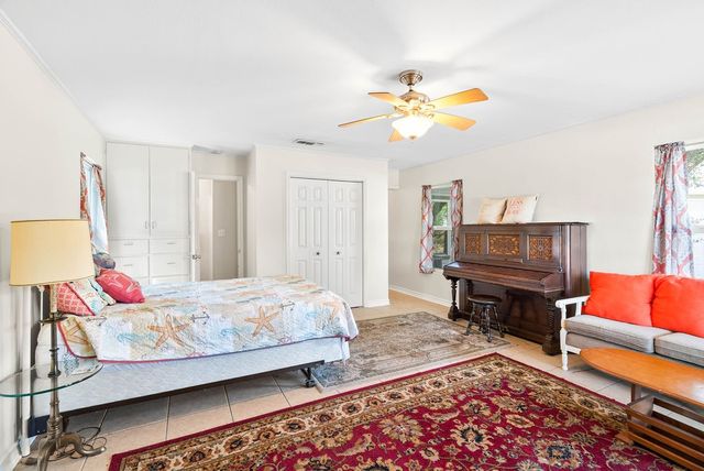 1931 N Fulton Beach Road, Rockport, TX 78382