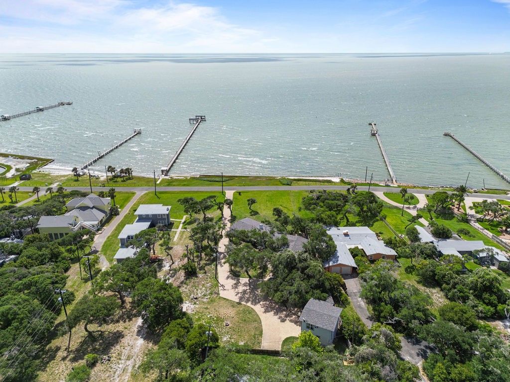 1931 N Fulton Beach Road, Rockport, TX 78382 — photo 2