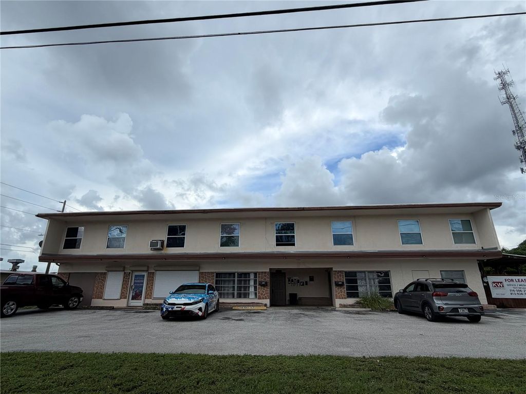2400 25TH STREET N A, St Petersburg, FL 33713