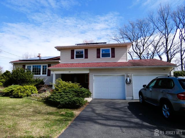 10 Falcon Drive, Edison, NJ 08820