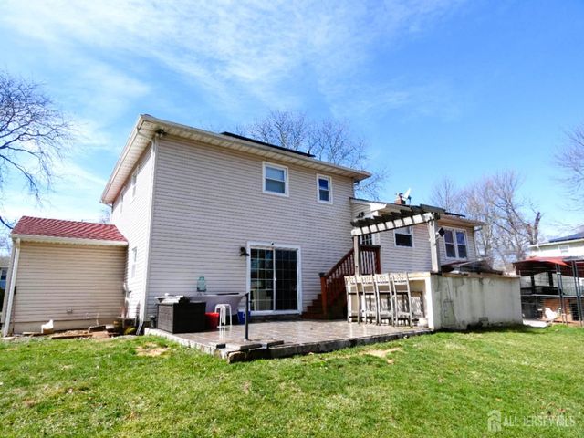 10 Falcon Drive, Edison, NJ 08820