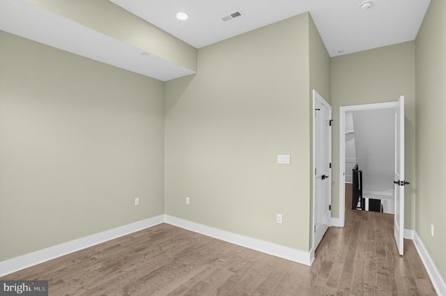 1435 S 8TH ST, Philadelphia, PA 19147