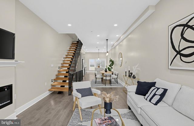 1435 S 8TH ST, Philadelphia, PA 19147