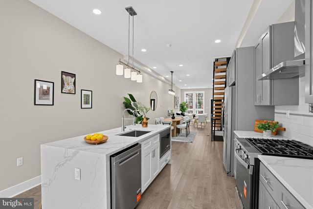 1435 S 8TH ST, Philadelphia, PA 19147