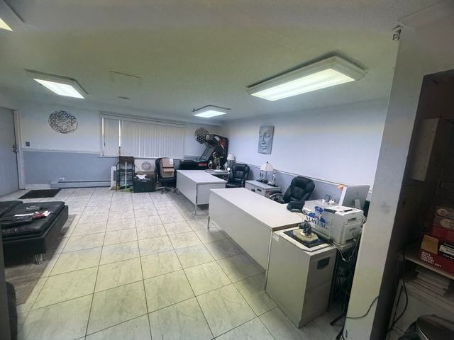 4600 N Cumberland Avenue 1, Chicago, IL 60656