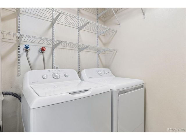 7700 W Glasgow Pl 18-18D, Littleton, CO 80128