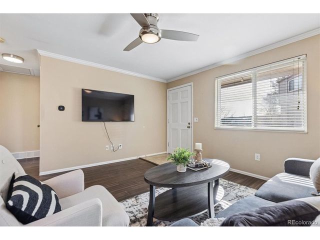 7700 W Glasgow Pl 18-18D, Littleton, CO 80128