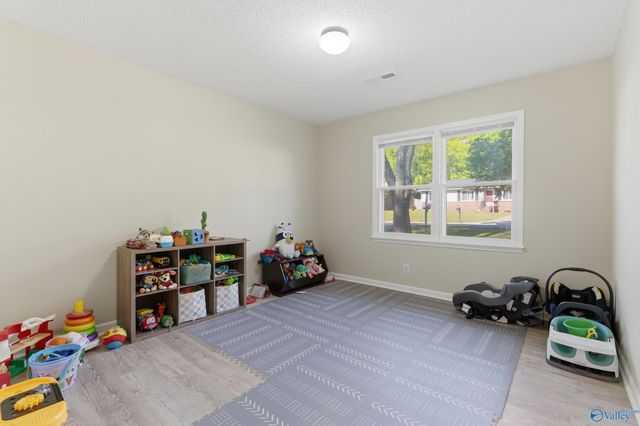 13904 SW Wyandotte Drive, Huntsville, AL 35803