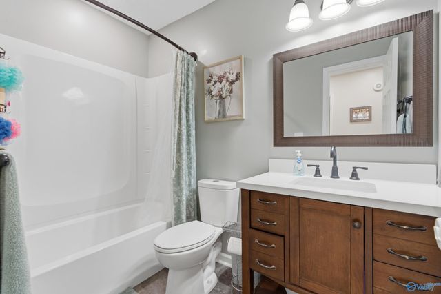 13904 SW Wyandotte Drive, Huntsville, AL 35803