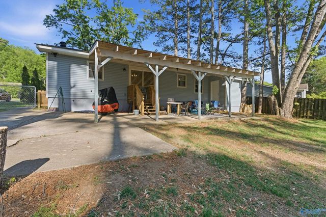 13904 SW Wyandotte Drive, Huntsville, AL 35803