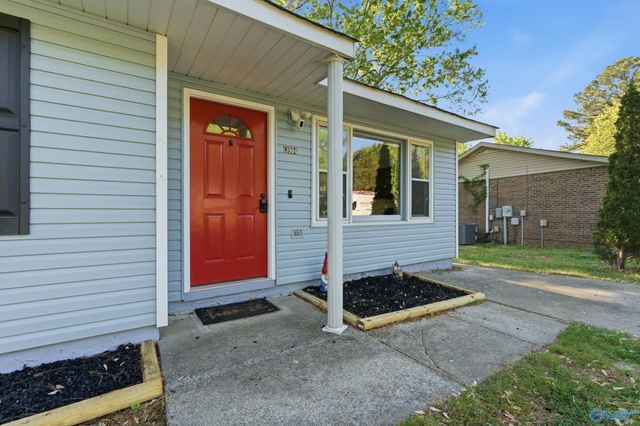 13904 SW Wyandotte Drive, Huntsville, AL 35803