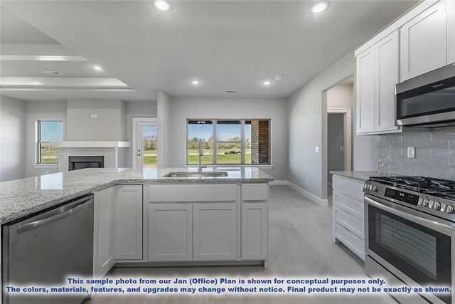 1021 Marquis Avenue, Lowell, AR 72745