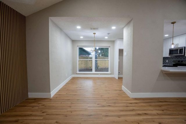 9856 Oriole, Conroe, TX 77385