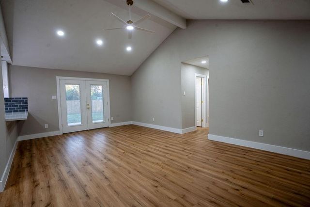 9856 Oriole, Conroe, TX 77385