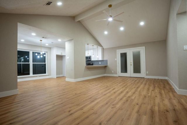 9856 Oriole, Conroe, TX 77385