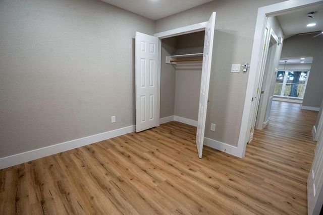9856 Oriole, Conroe, TX 77385