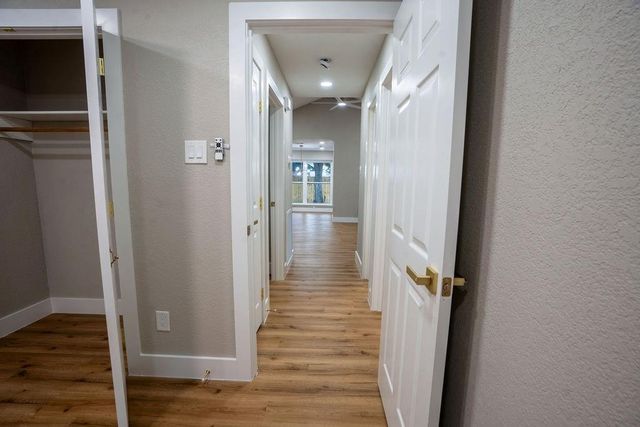 9856 Oriole, Conroe, TX 77385