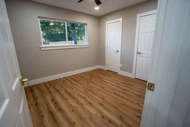 9856 Oriole, Conroe, TX 77385