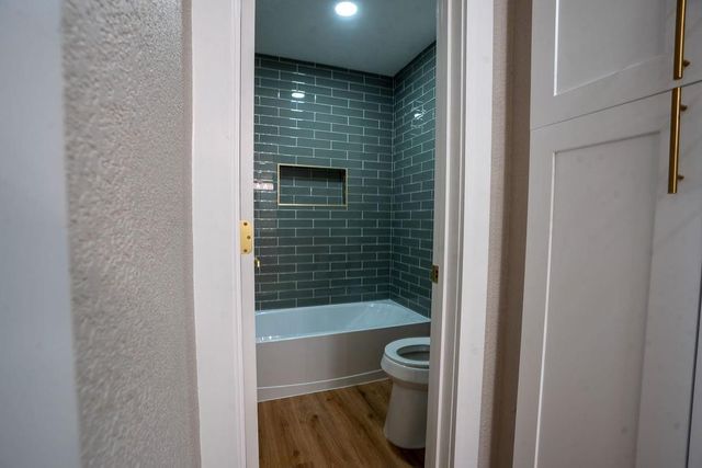 9856 Oriole, Conroe, TX 77385