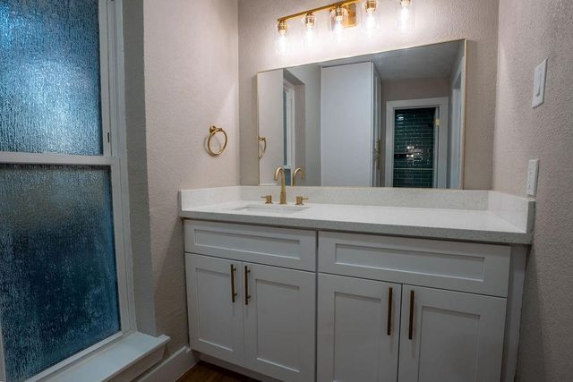 9856 Oriole, Conroe, TX 77385