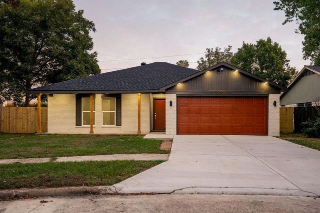 9856 Oriole, Conroe, TX 77385
