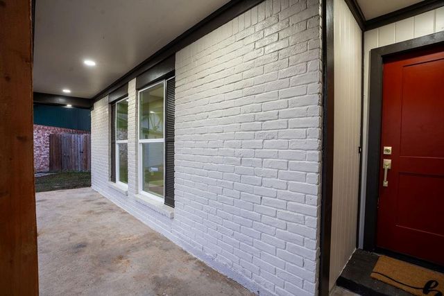 9856 Oriole, Conroe, TX 77385