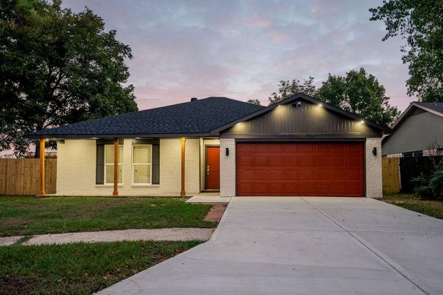 9856 Oriole, Conroe, TX 77385