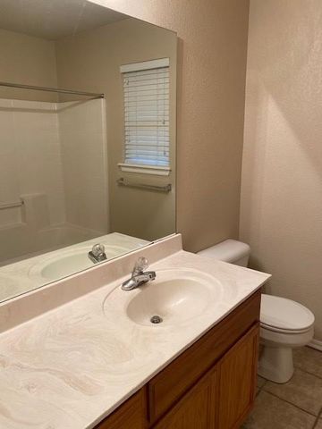 4217 Manhattan Drive, Moore, OK 73160