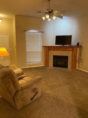 4217 Manhattan Drive, Moore, OK 73160