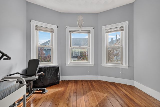 34 Baker Rd, Everett, MA 02149