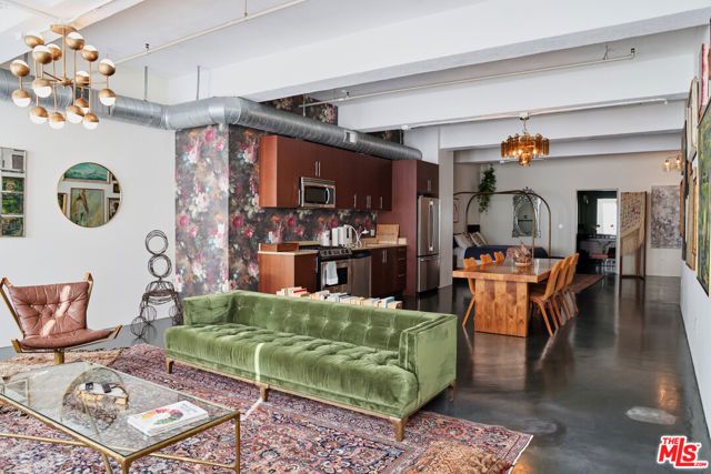 849 S Broadway 906, Los Angeles, CA 90014