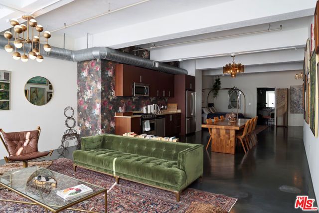849 S Broadway 906, Los Angeles, CA 90014