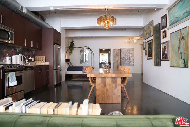 849 S Broadway 906, Los Angeles, CA 90014