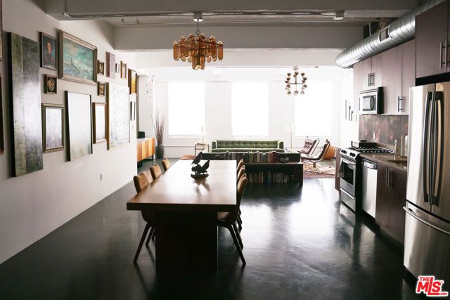 849 S Broadway 906, Los Angeles, CA 90014
