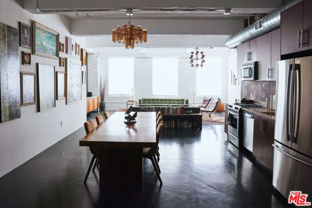 849 S Broadway 906, Los Angeles, CA 90014