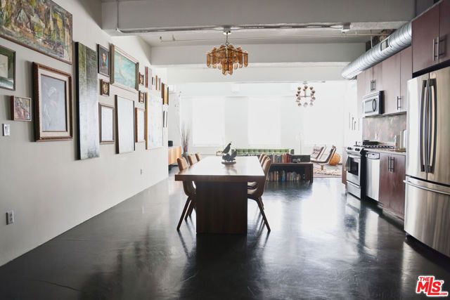 849 S Broadway 906, Los Angeles, CA 90014