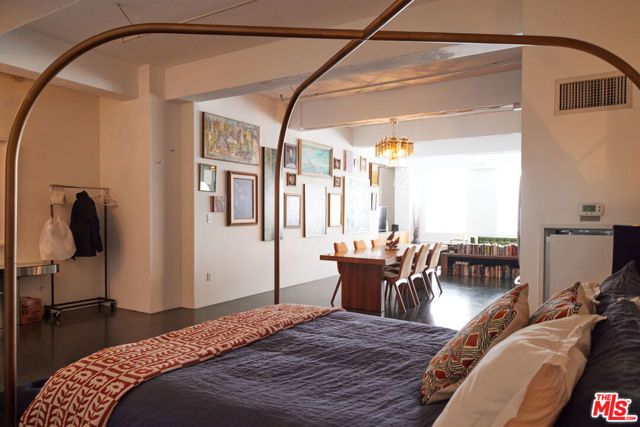 849 S Broadway 906, Los Angeles, CA 90014